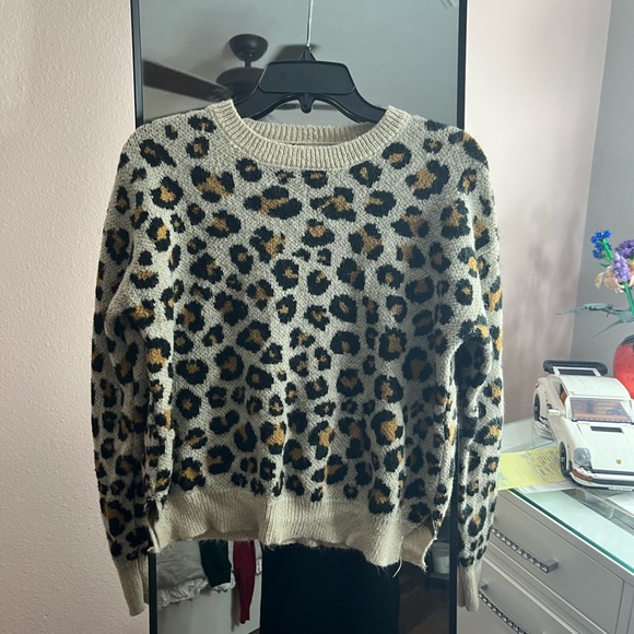 Knox Rose Sweaters - Knox Rose Cream and Black Leopard Print Sweater